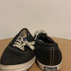 Black Keds